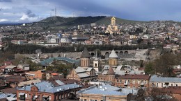 800px 20110421 Tbilisi Georgia Panoramic
