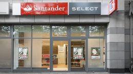 Santander plans staff cuts