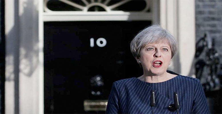 Four resignations in the cabinet of Theresa May are jeopardizing the Brexit deal agreement