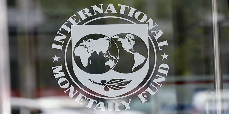 El Fondo Monetario Internacional espera una vuelta al aterrizaje suave y señala a España como líder de la eurozona