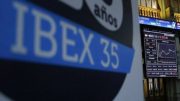 IBEX 35 and Euro Stoxx 50 fall by 0.1% at start of week ibex
