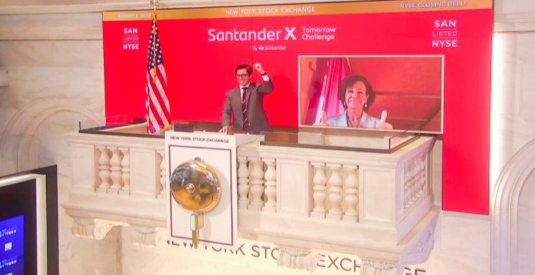 Santander NYSE Bell Podium