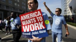 US job creation higher than expected after shutdown, but unemployment rises to 4.4% EEUU empleo