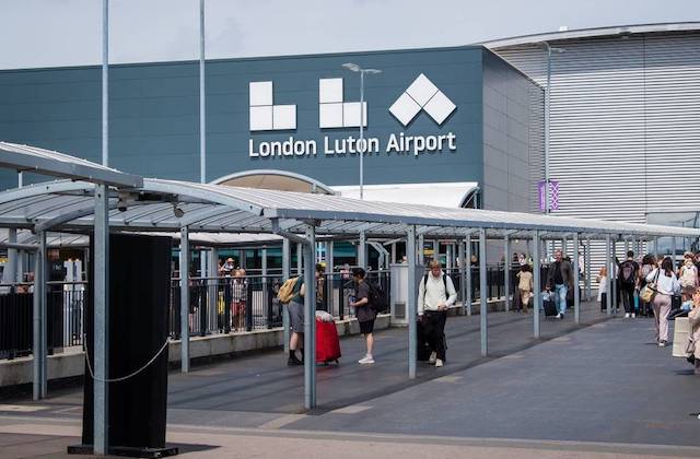 Aena acquires 51% of Leeds Bradford and Newcastle airports for €310 million aena aeropuerto luton