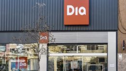 DIA confirms success of proximity strategy and reports 10% increase in sales in Spain in Q4 2025, sales in Argentina fall 26% due to currency effects DIA
