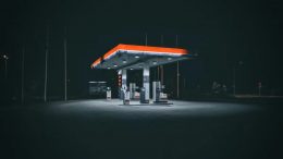 gasolinera carburantes combustibles 2000x1125 1