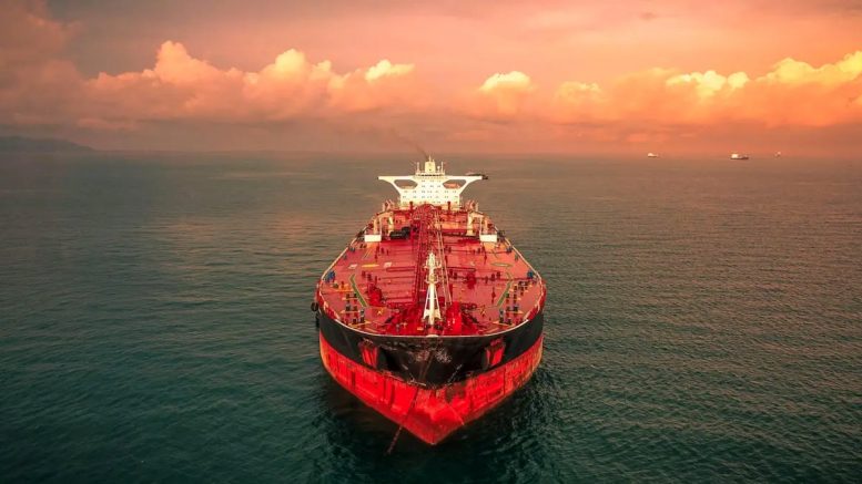 Trump extends suspension of ‘Jones Act’ once again to ensure access to essential resources petrolero petroleo transporte 1931x1086 1